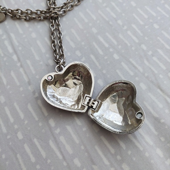 Heart Locket - Picture 3 of 4
